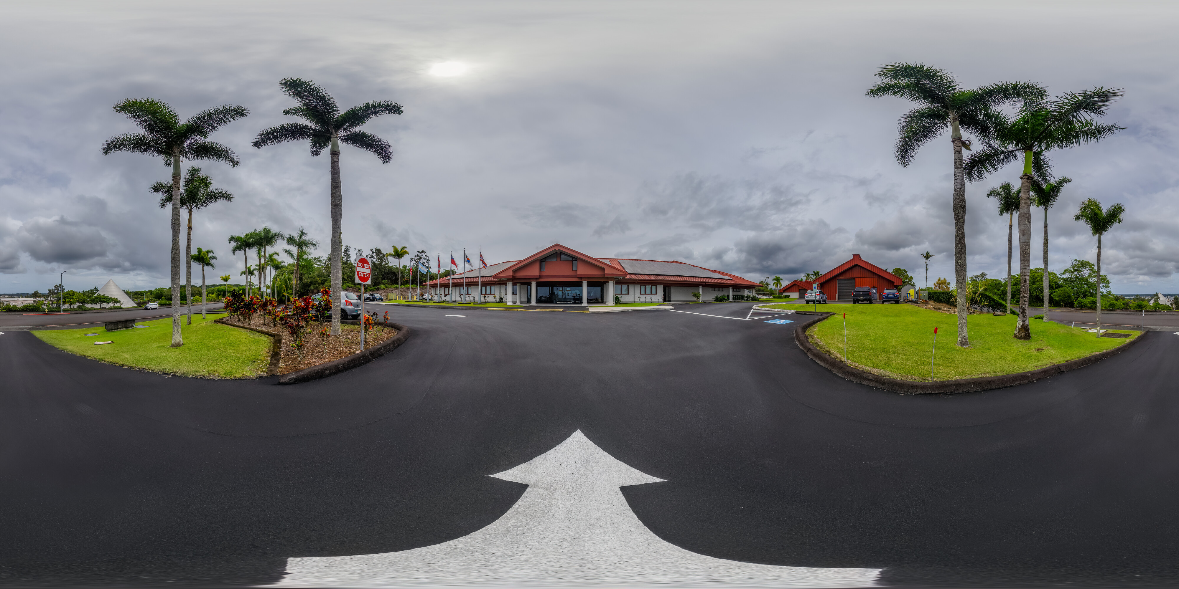 Hilo 360 Outside